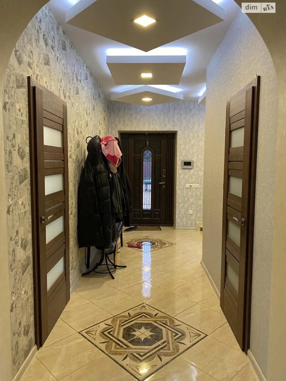 Продаж Дім