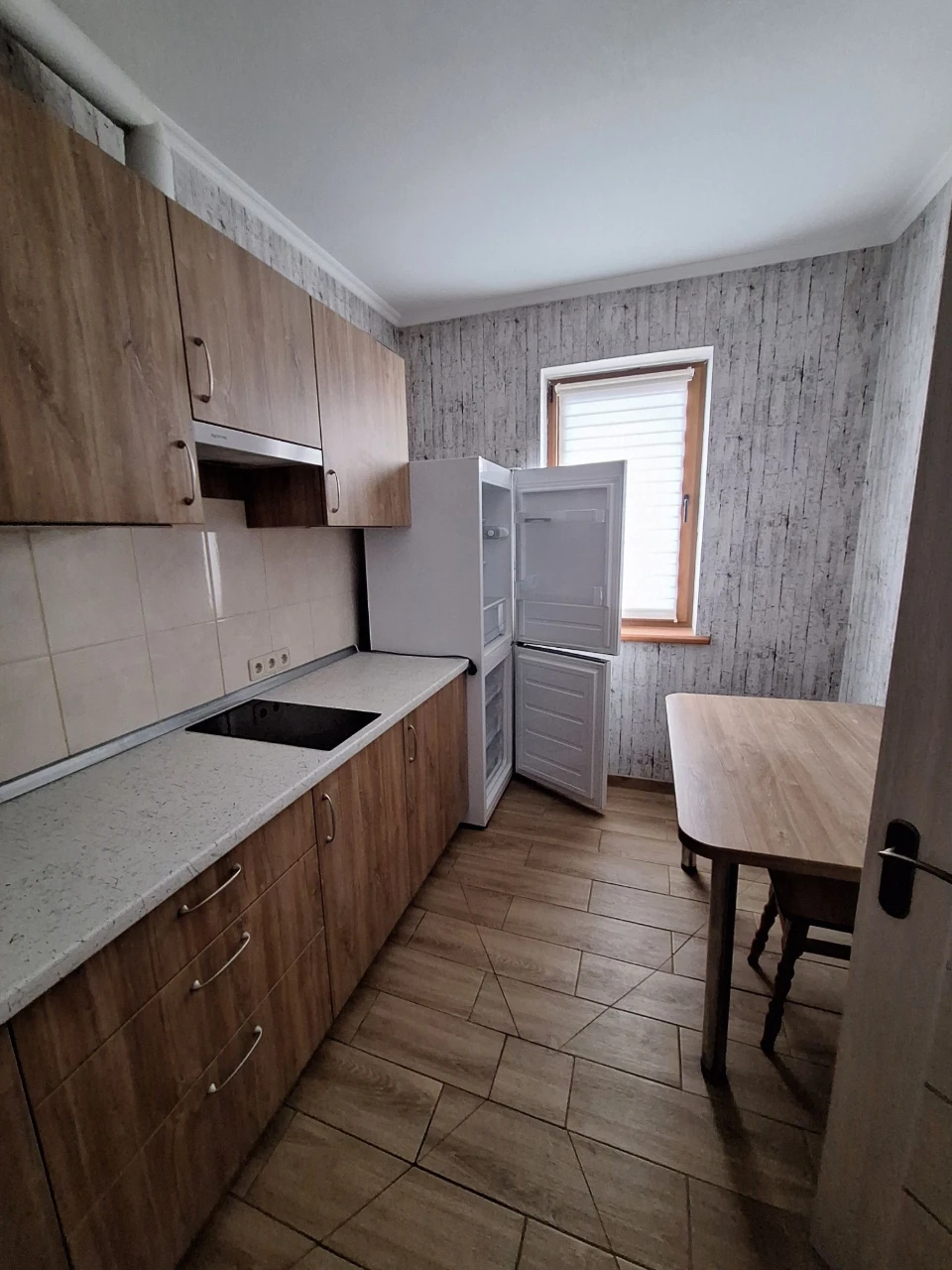 Продам 3 будинки на ділянці  10 соток