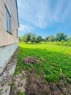 Продається просторий будинок під ремонт площею 142,5 м² у м.