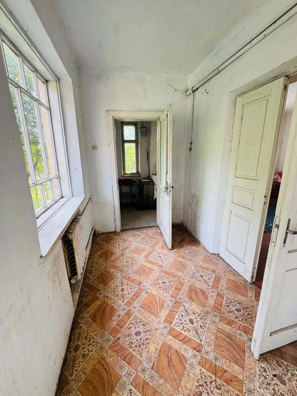 Продається просторий будинок під ремонт площею 142,5 м² у м.