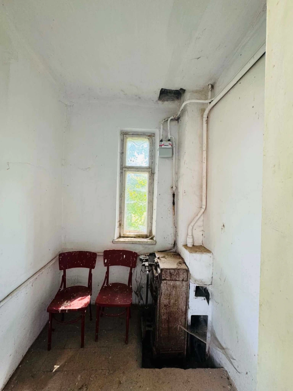 Продається просторий будинок під ремонт площею 142,5 м² у м.