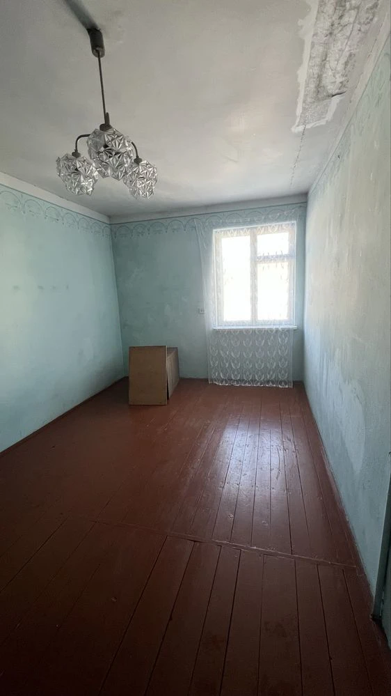 Продаж дворівневої квартири у м. Комарно