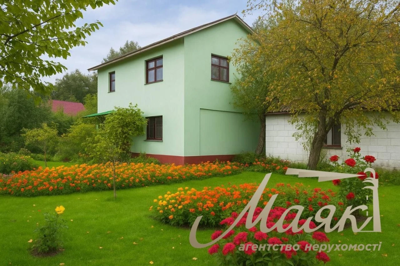 Продам 2-поверховий будинок/дачу площею 82,5 м² у мальовничо