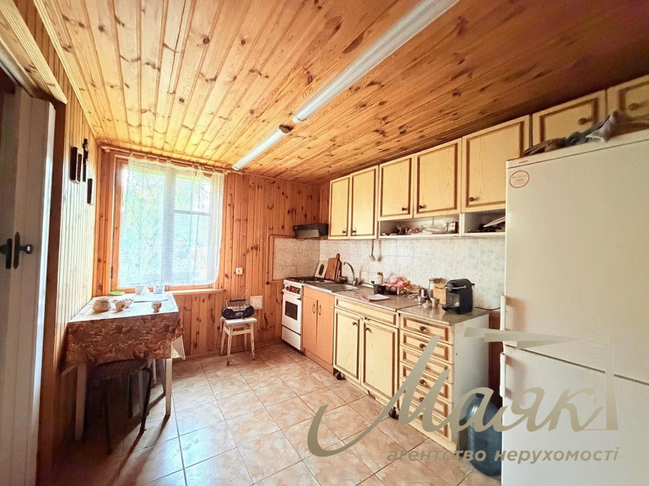 Продам 2-поверховий будинок/дачу площею 82,5 м² у мальовничо