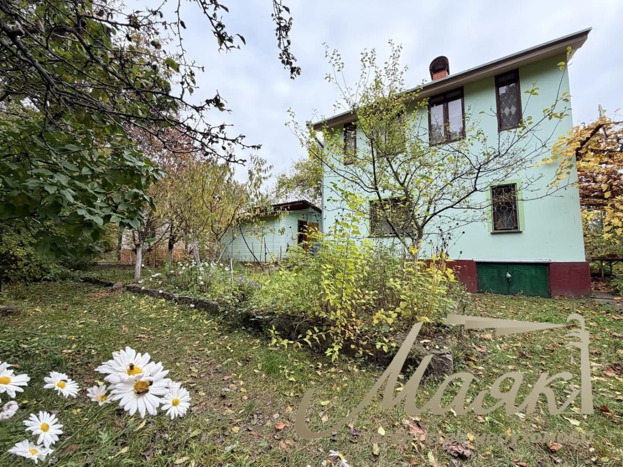 Продам 2-поверховий будинок/дачу площею 82,5 м² у мальовничо