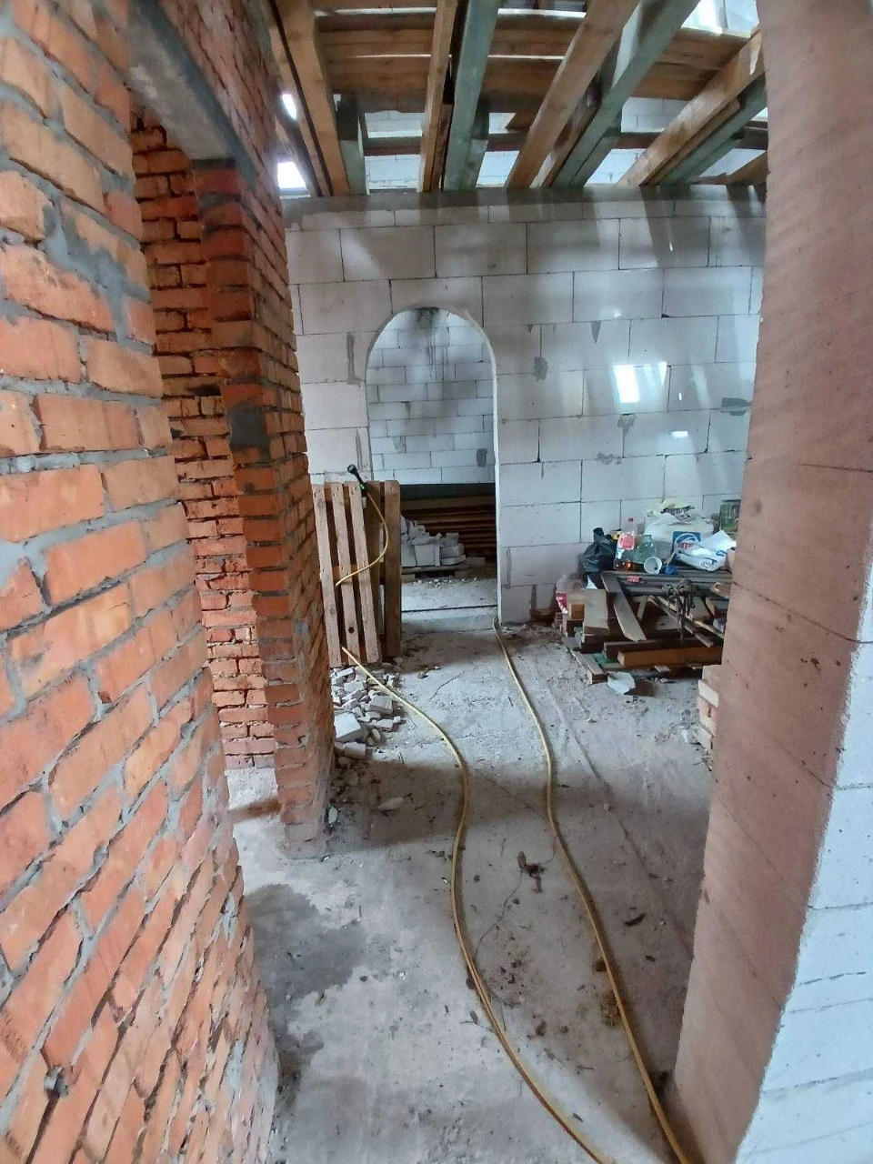 Продаж частини будинку 120м.кв. з комунікаціями вул. Київськ