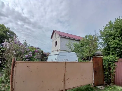 Продаж частини будинку 120м.кв. з комунікаціями вул. Київськ