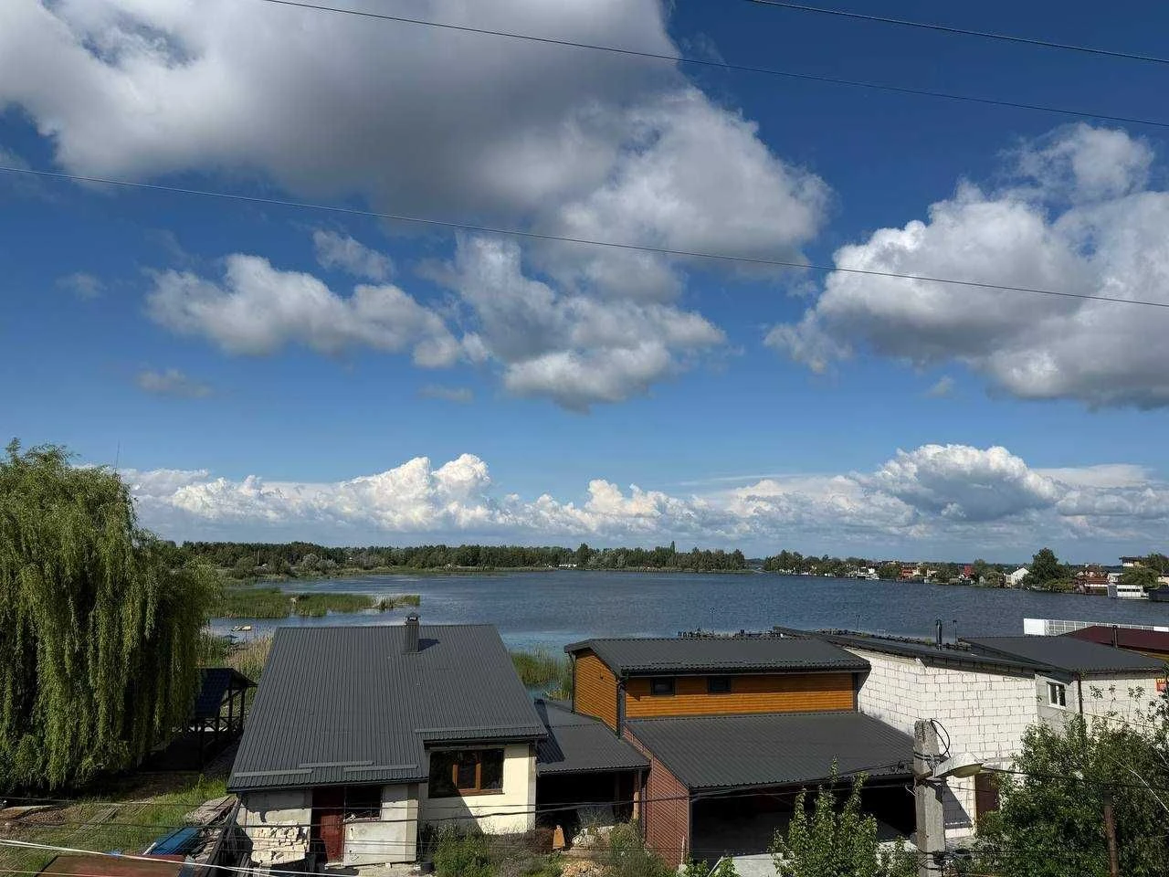 Продаж нового будинку в місті Українка, поруч із водоймою! ,