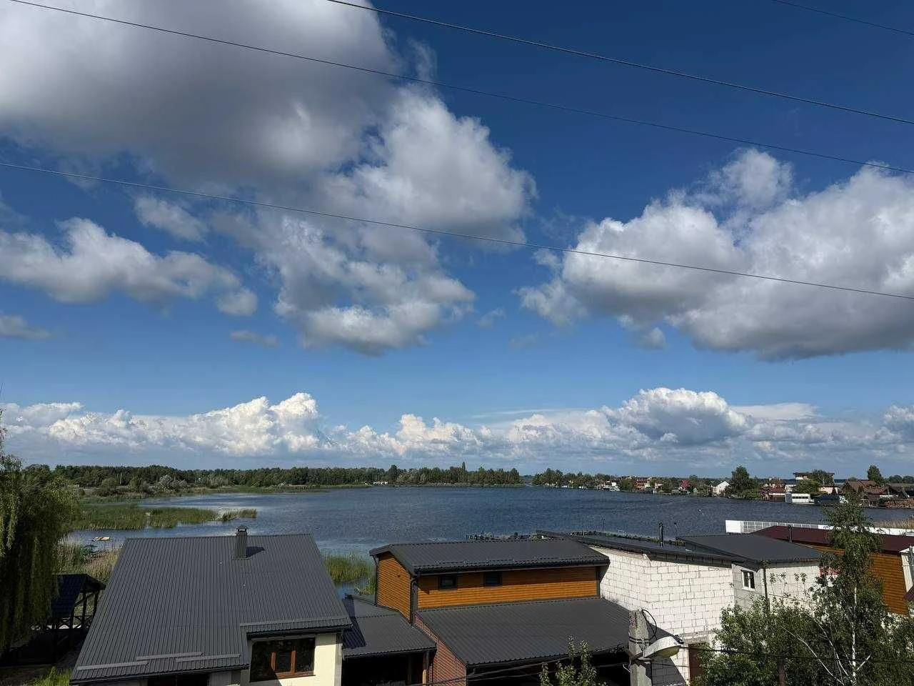 Продаж нового будинку в місті Українка, поруч із водоймою! ,