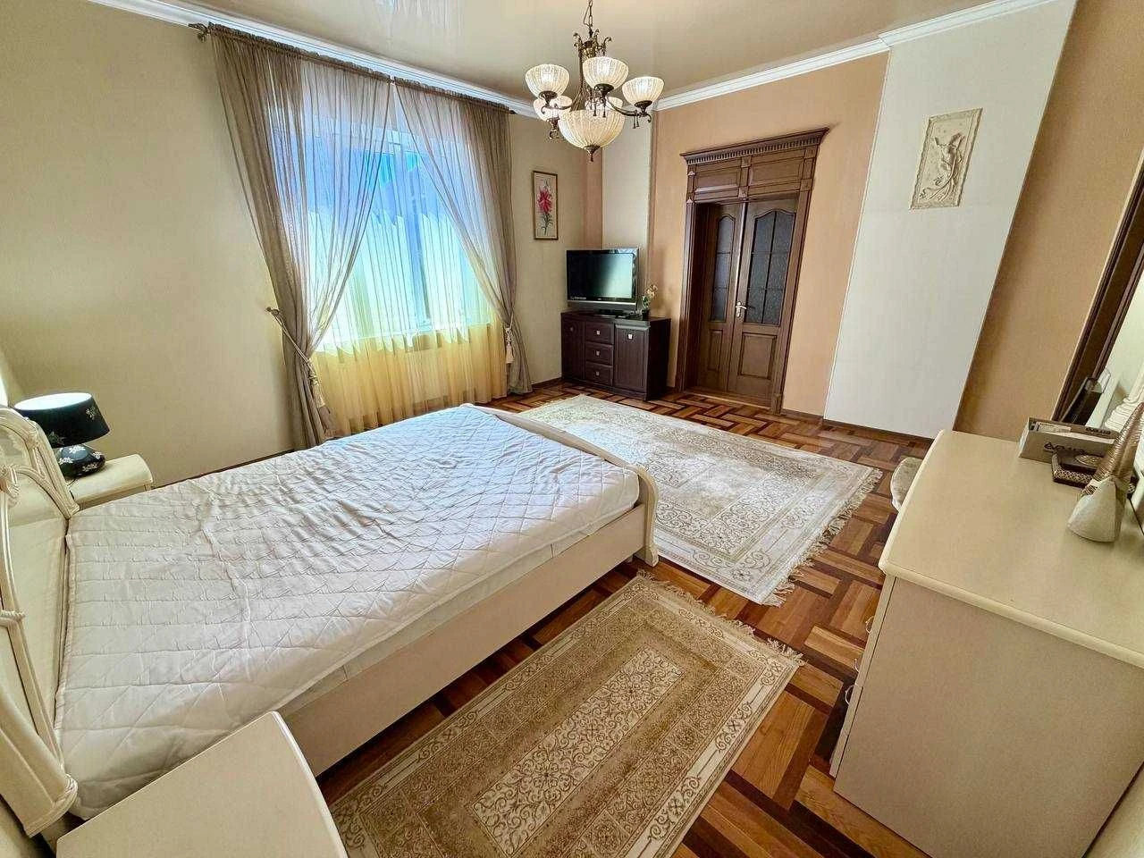 Продаж просторого 2-поверхового будинку біля м.Трускавець (м