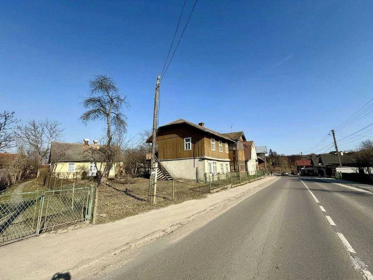 Обмін - продаж будинку у Стебнику