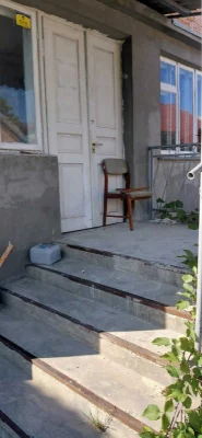 Дво-/одноповерховий будинок із ділянкою