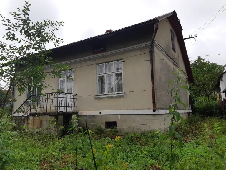 Продаж  приватного будинка
