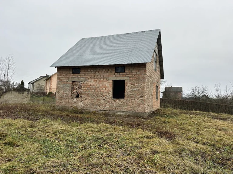 Продається цегляний будинок м.Стебник