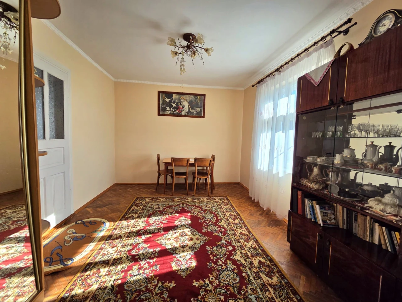Продається цегляний будинок розташований неподалік м.Дрогоби