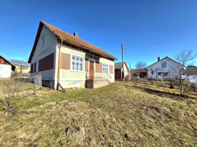 Продається цегляний будинок розташований неподалік м.Дрогоби