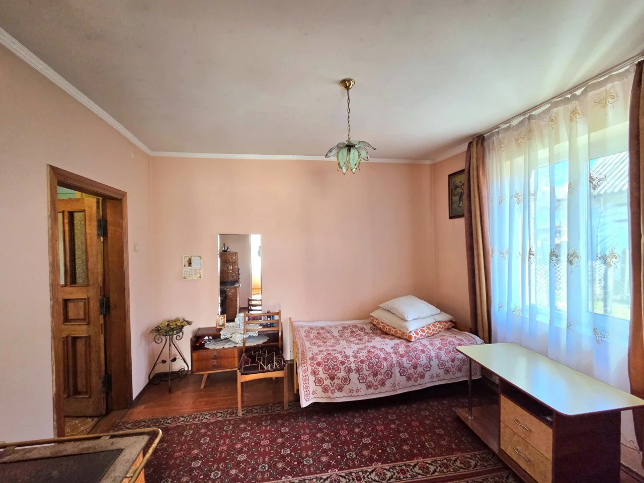 Продається цегляний будинок розташований неподалік м.Дрогоби