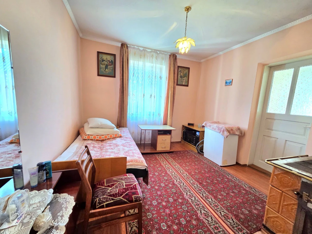 Продається цегляний будинок розташований неподалік м.Дрогоби