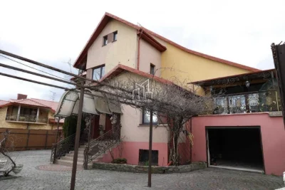 Продаж будинку у Рава-Руській  250 м² |генератор, 5 км до ко