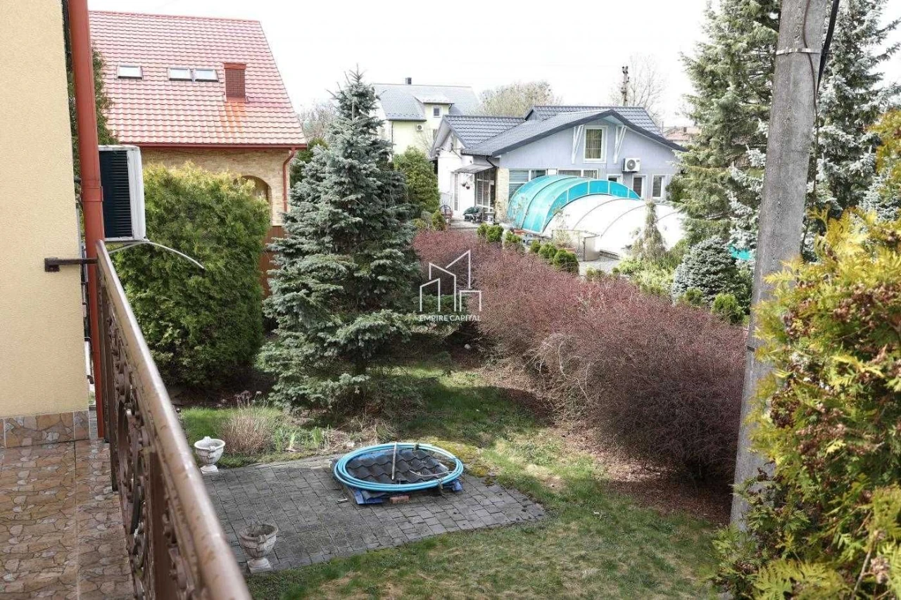 Продаж будинку у Рава-Руській  250 м² |генератор, 5 км до ко