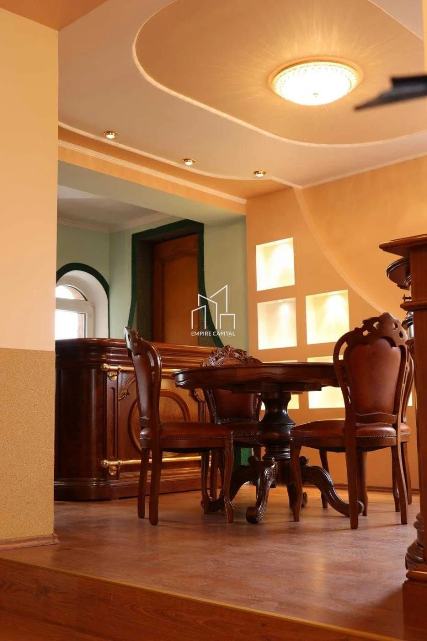 Продаж будинку у Рава-Руській  250 м² |генератор, 5 км до ко