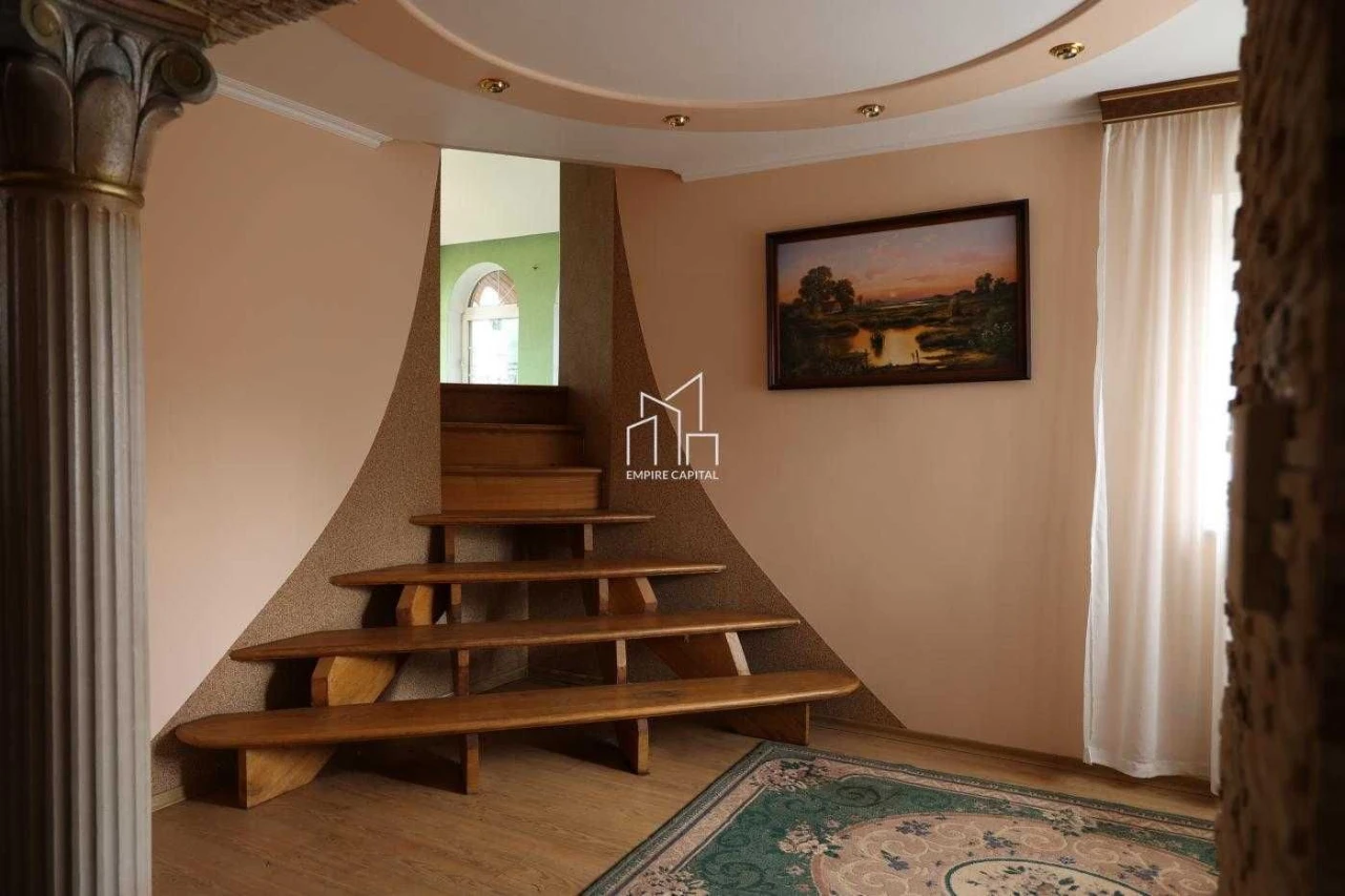 Продаж будинку у Рава-Руській  250 м² |генератор, 5 км до ко