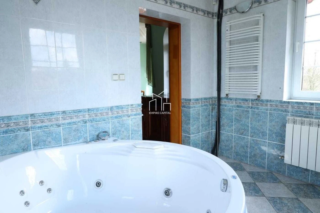 Продаж будинку у Рава-Руській  250 м² |генератор, 5 км до ко