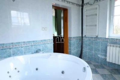 Продаж будинку у Рава-Руській  250 м² |генератор, 5 км до ко