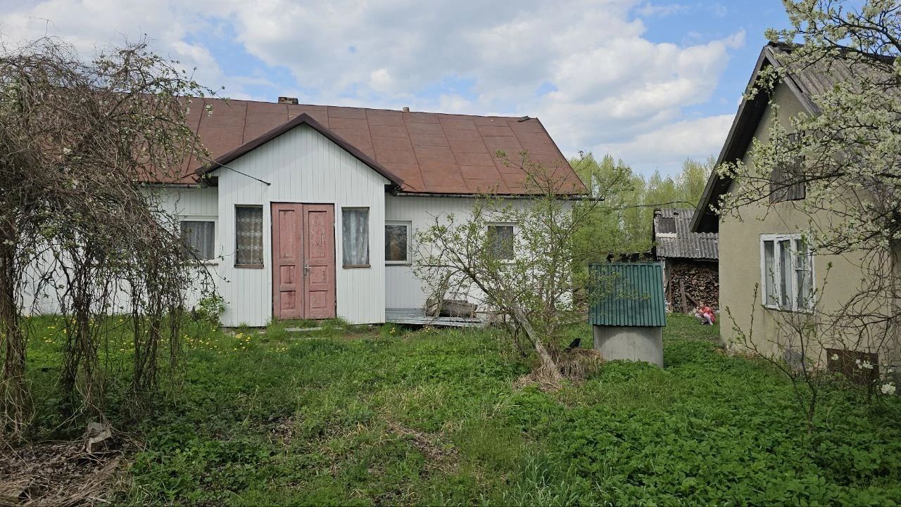будинок з ділянкою 35 сотиків