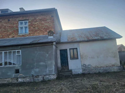 Продаж цегляного двоповерхового будинку в с. Глиняни
