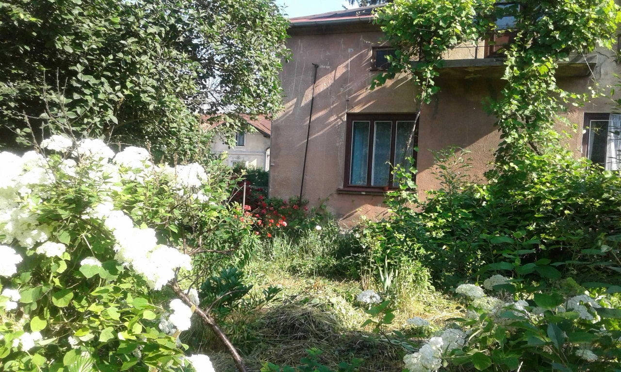 Продається будинок Рава Руська земельна ділянка квартира Рав