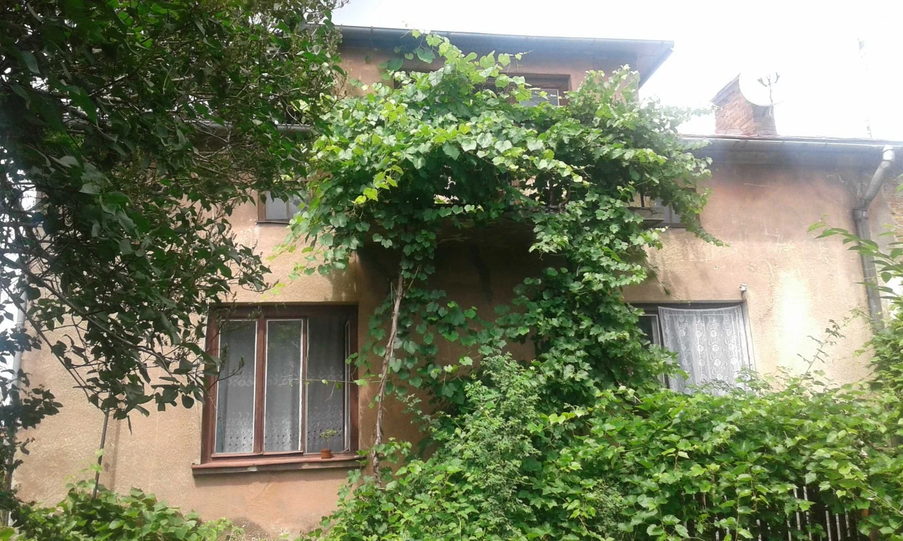Продається будинок Рава Руська земельна ділянка квартира Рав