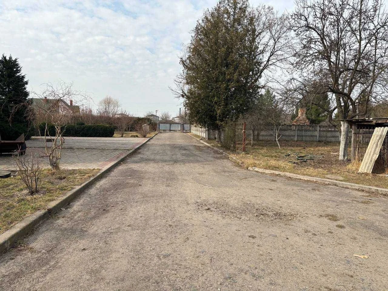 Продаж 2 поверху будинку Рава-Руська + 7 сот.землі