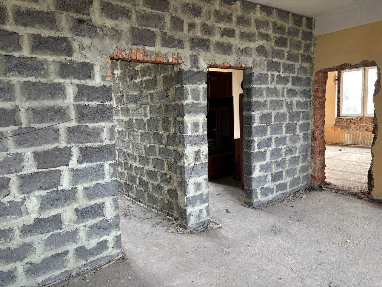 Продаж 2 поверху будинку Рава-Руська + 7 сот.землі