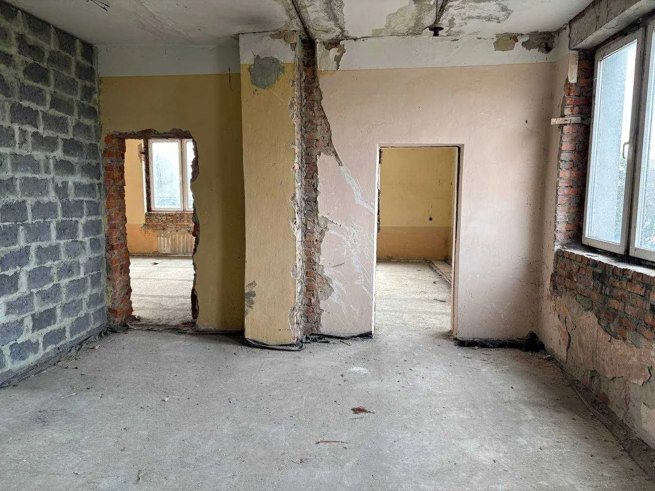 Продаж 2 поверху будинку Рава-Руська + 7 сот.землі
