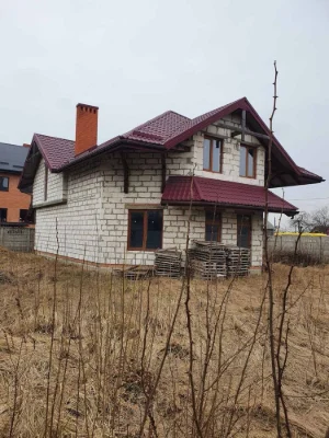 Продаж будинку з землею Рава-Руська