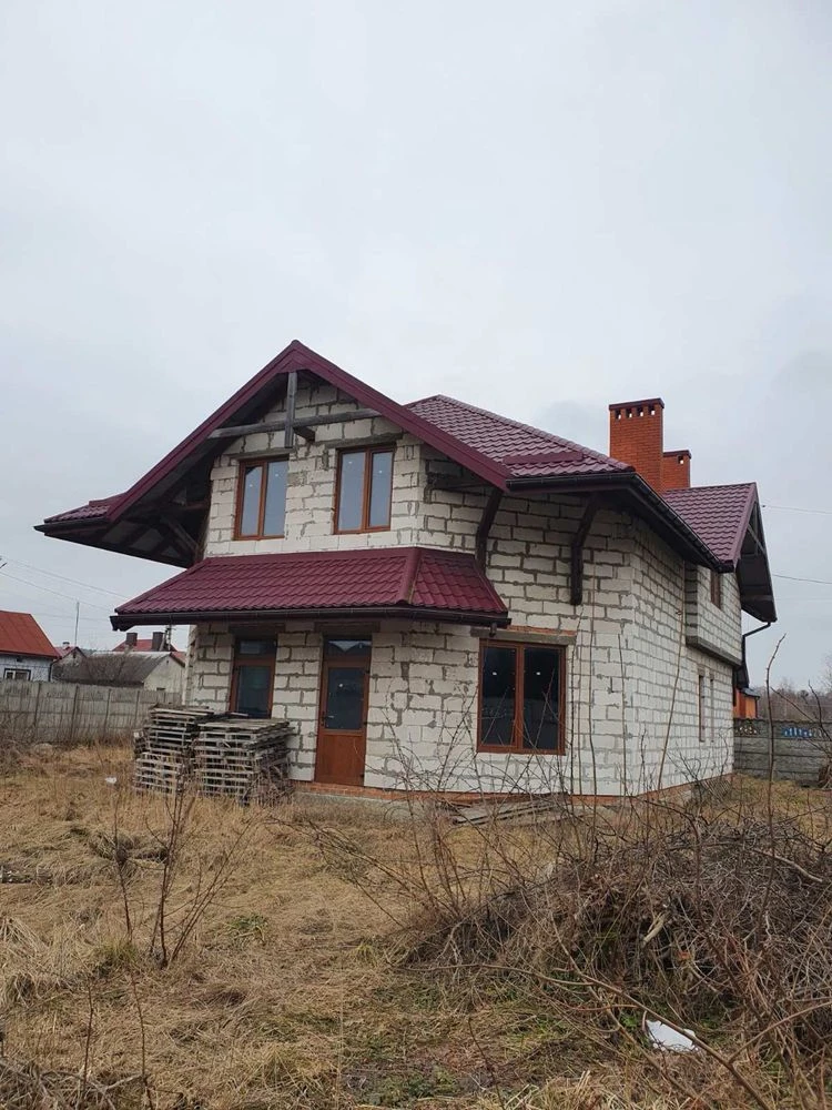 Продаж будинку з землею Рава-Руська