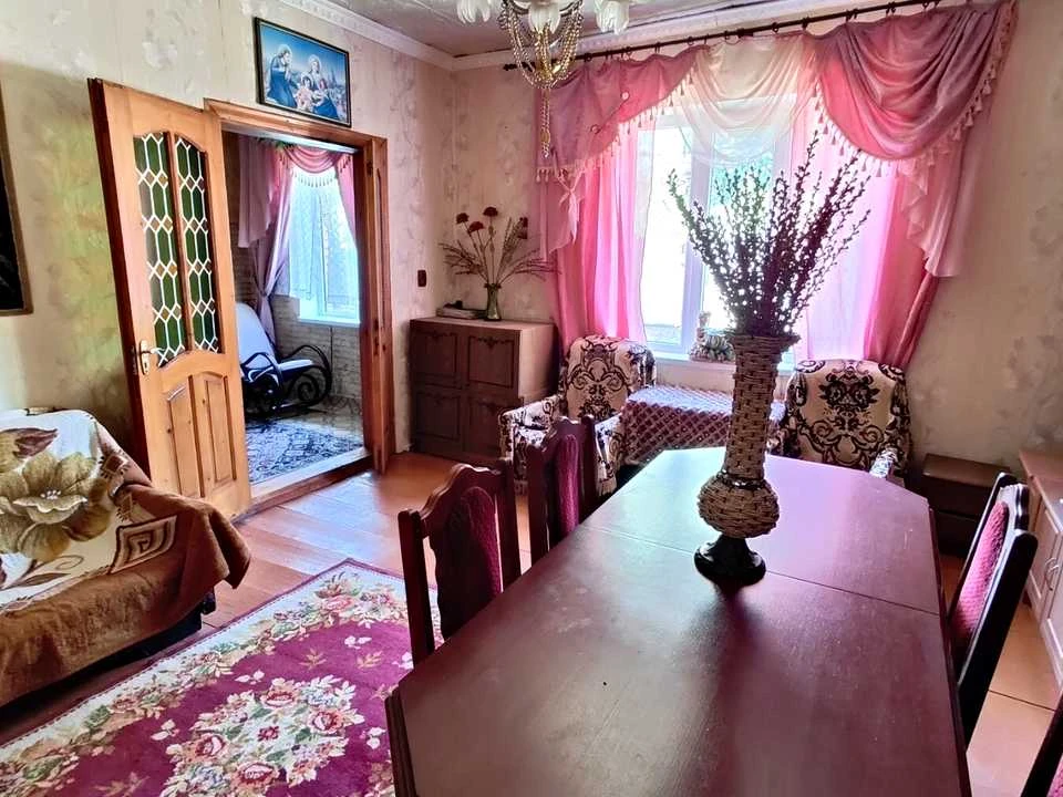 Будинок. Рудки, Залізнична