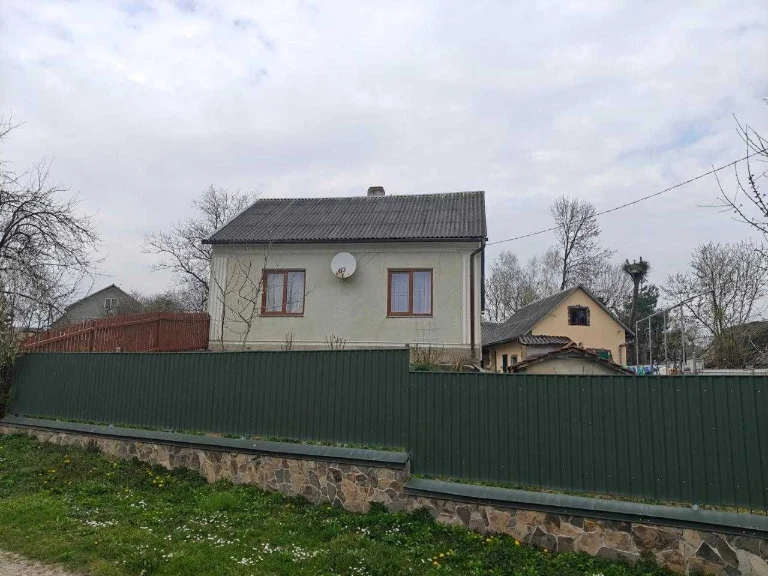 Продаж чудового будинка в місті Рудки