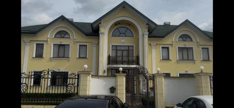 БЕЗ КОМІСІЇ. !! Термінова продажа .Будинок,Ранчо,Дача,Маєток