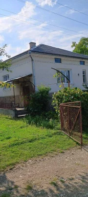 Продається приватний будинок  за програмою є Оселя
