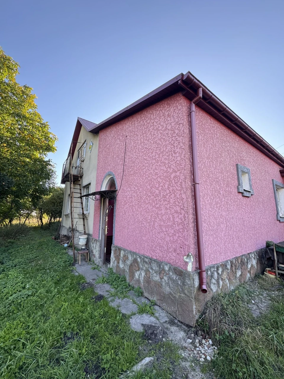 Просторий будиночок 108 м.кв. у м.Почаїв - 2 входи, ідеально