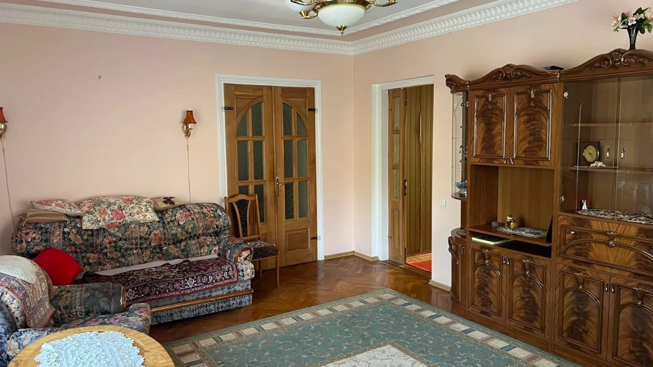 Продається будинок в Почаєві