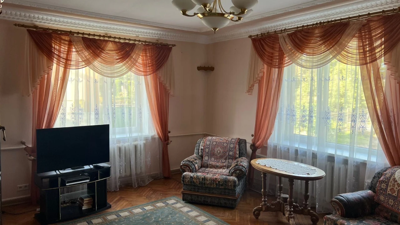 Продається будинок в Почаєві