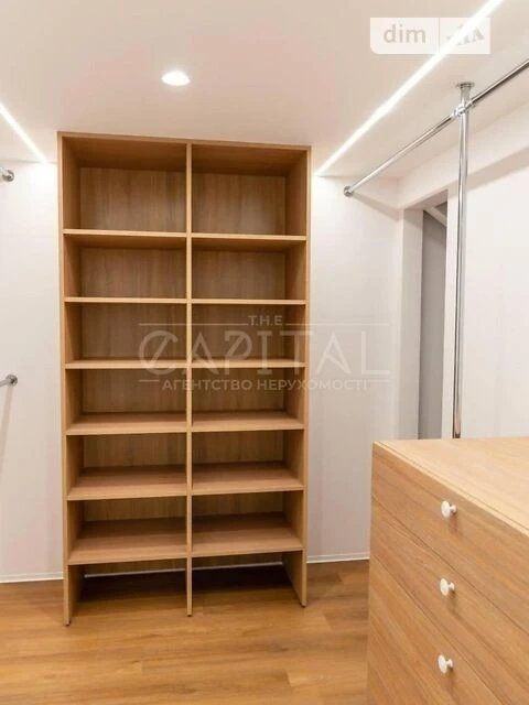 Sale of 2-room apartment 80 sq. m on Beresteyskyi Avenue 11 • ID