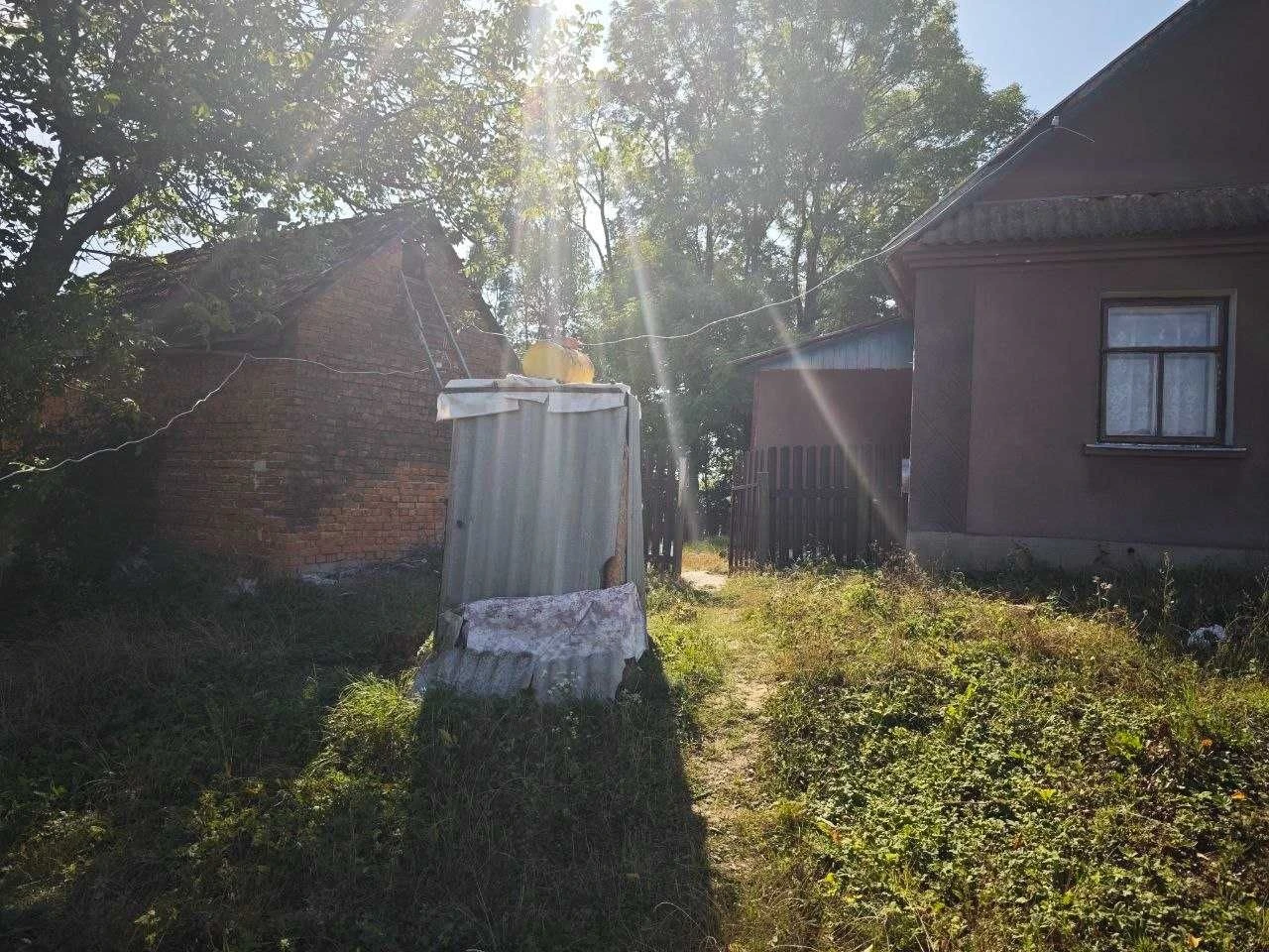 Приватний будинок в 10км від м.Почаїв