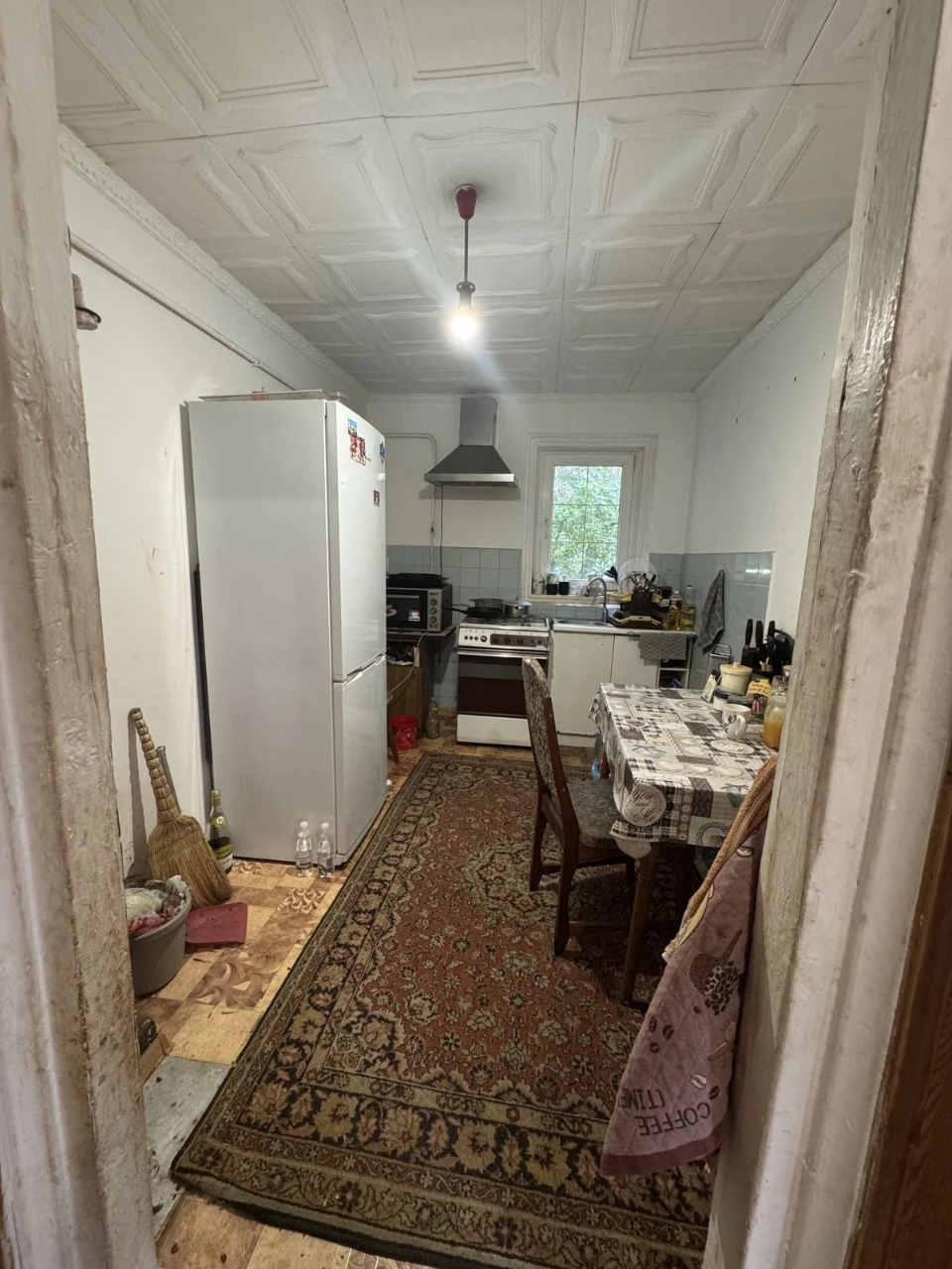 Продам будинок в м.Почаїв! 10 соток землі, гараж,сад та всі
