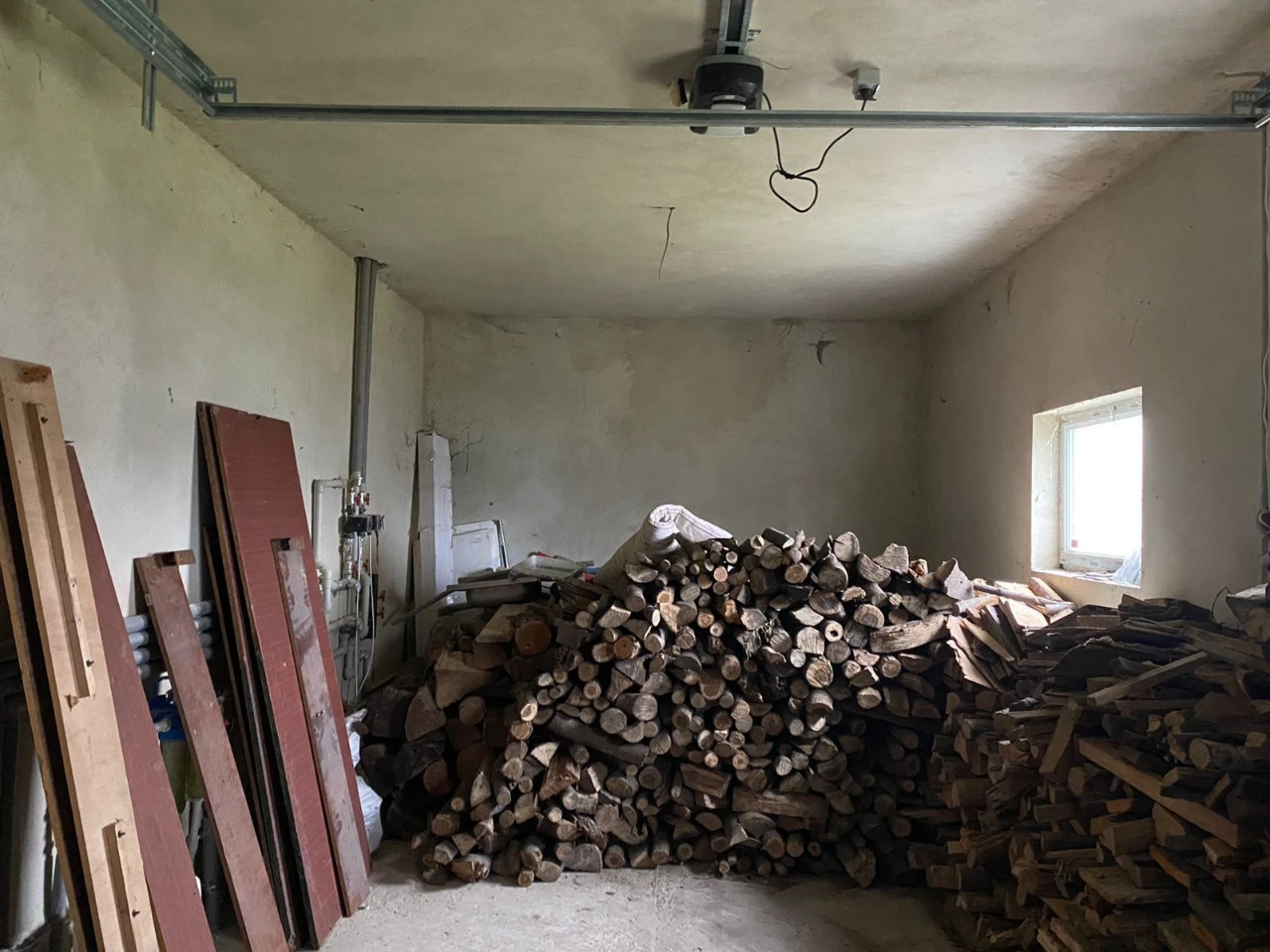 Продаж 2 поверхового будинку, Почаїв