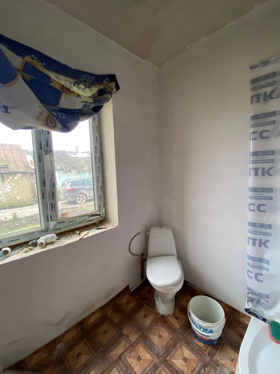 Продаж 2 поверхового будинку, Почаїв