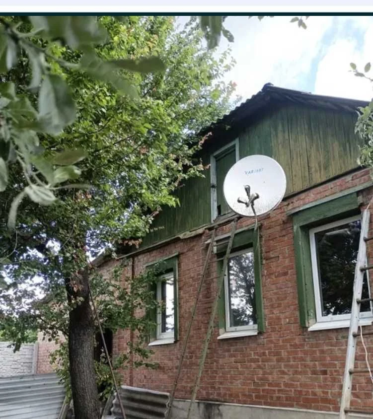 Продам дом в Мерефе.(Кринычки). Участок 6 сот Печное отопл Т